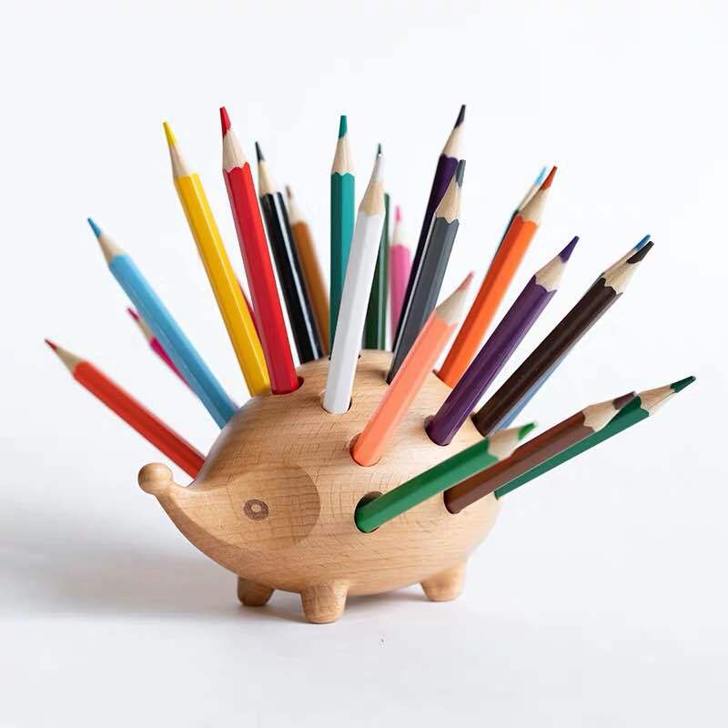 Nordic Princess Room Decoration Ornaments Office Utensils Pen Holder Solid Wood Hedgehog Home Accessories Ornaments Creative Gifts
